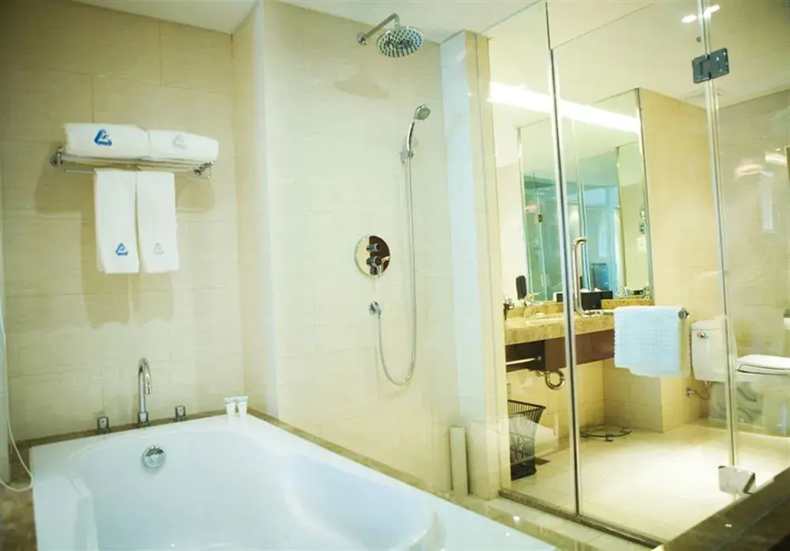 Grand Skylight Hotel Tianjin