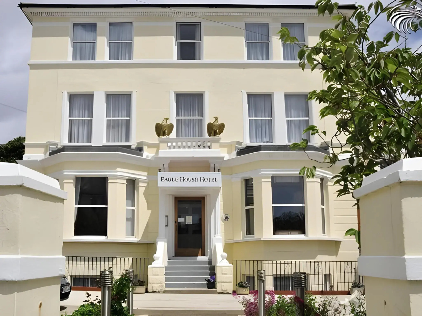 OYO Eagle House Hotel, St Leonards Hastings