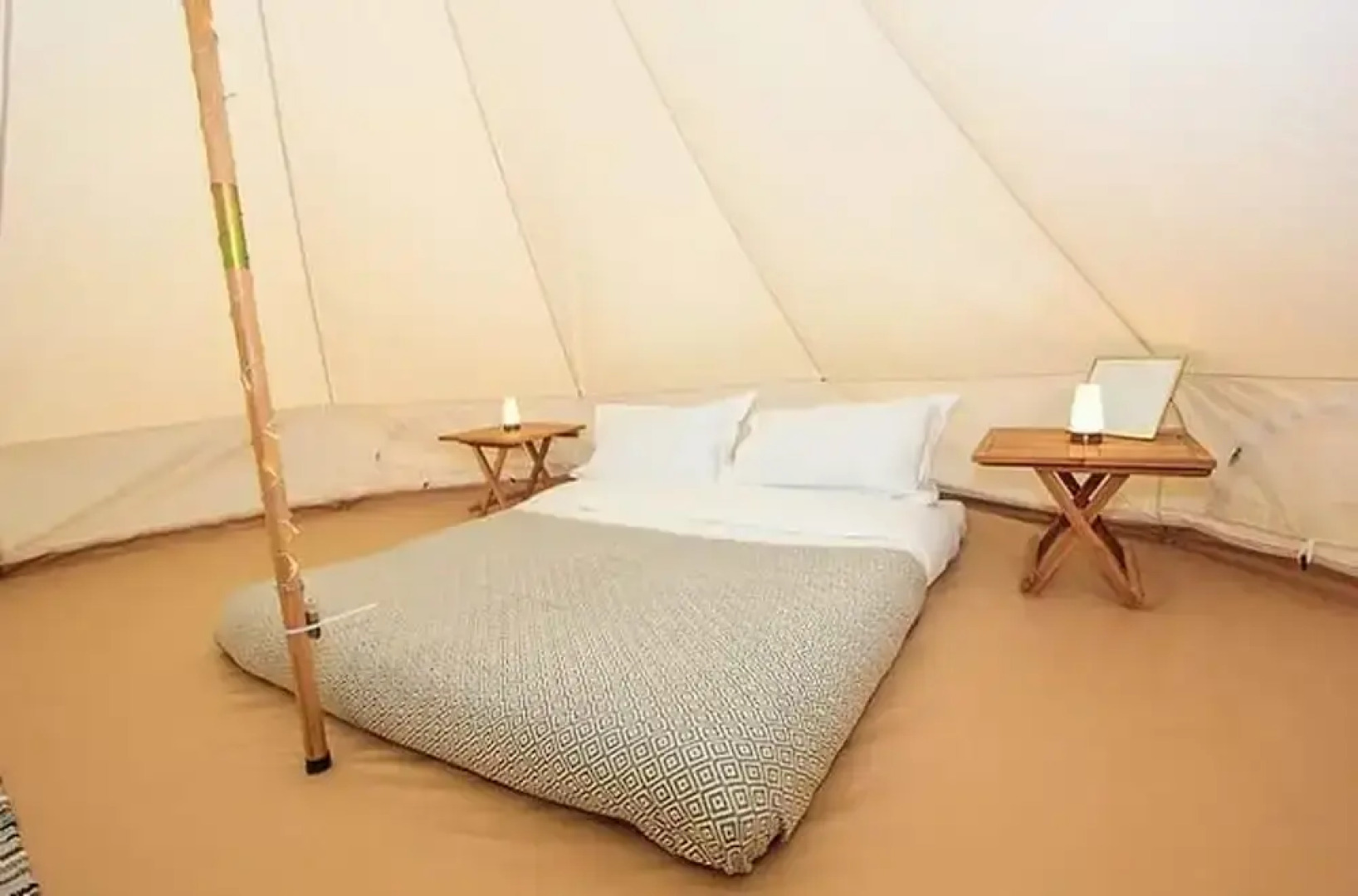 14 'zosma' Bell Tent Glamping Anglesey