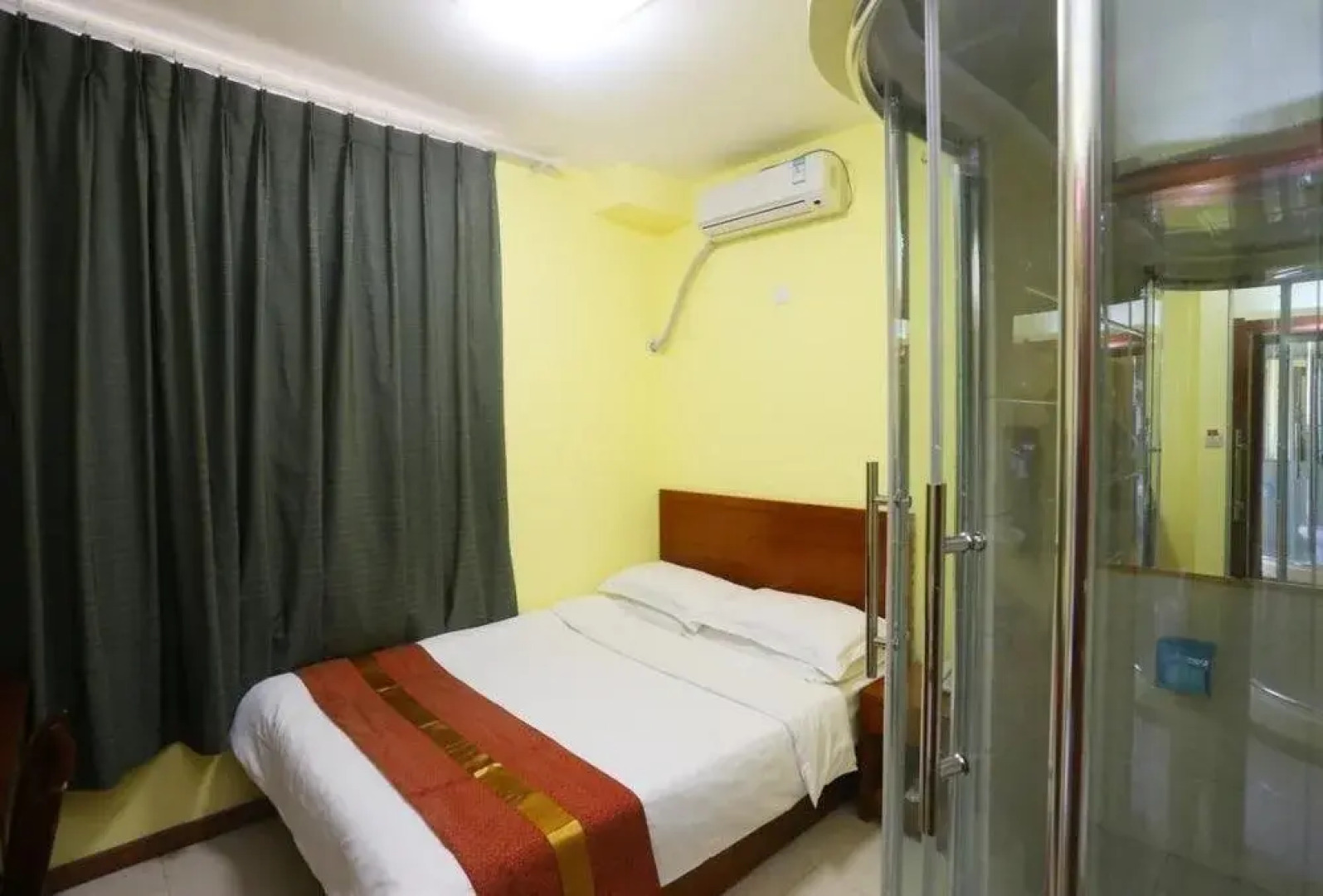 Qingdao Peninsula Star Business Hotel