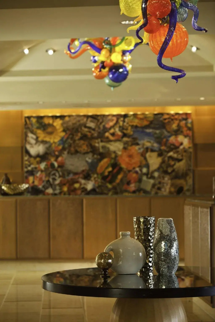 Renaissance New Orleans Arts Warehouse District Hotel