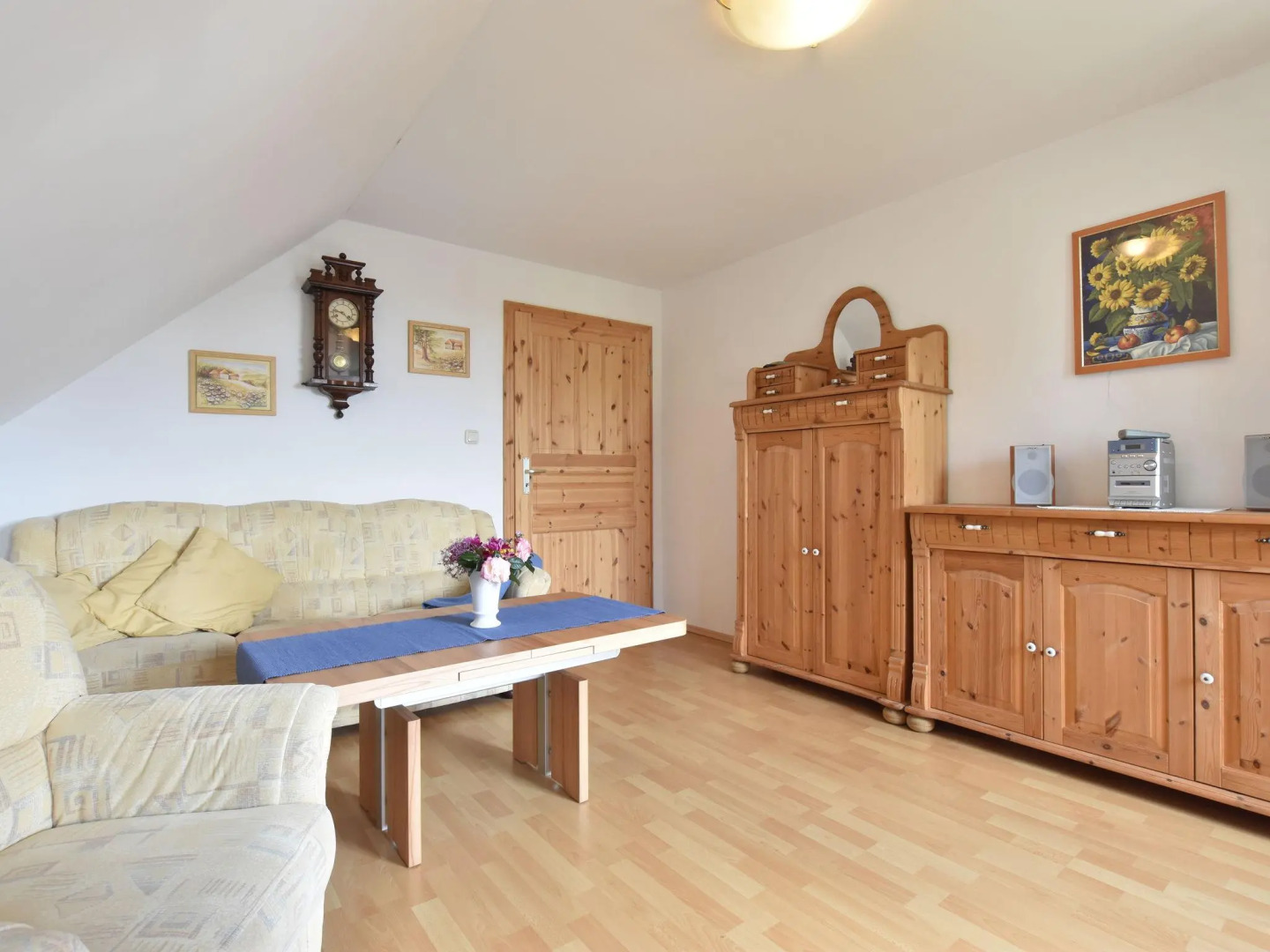Comfy Apartment in Kröpelin near Sea Beach