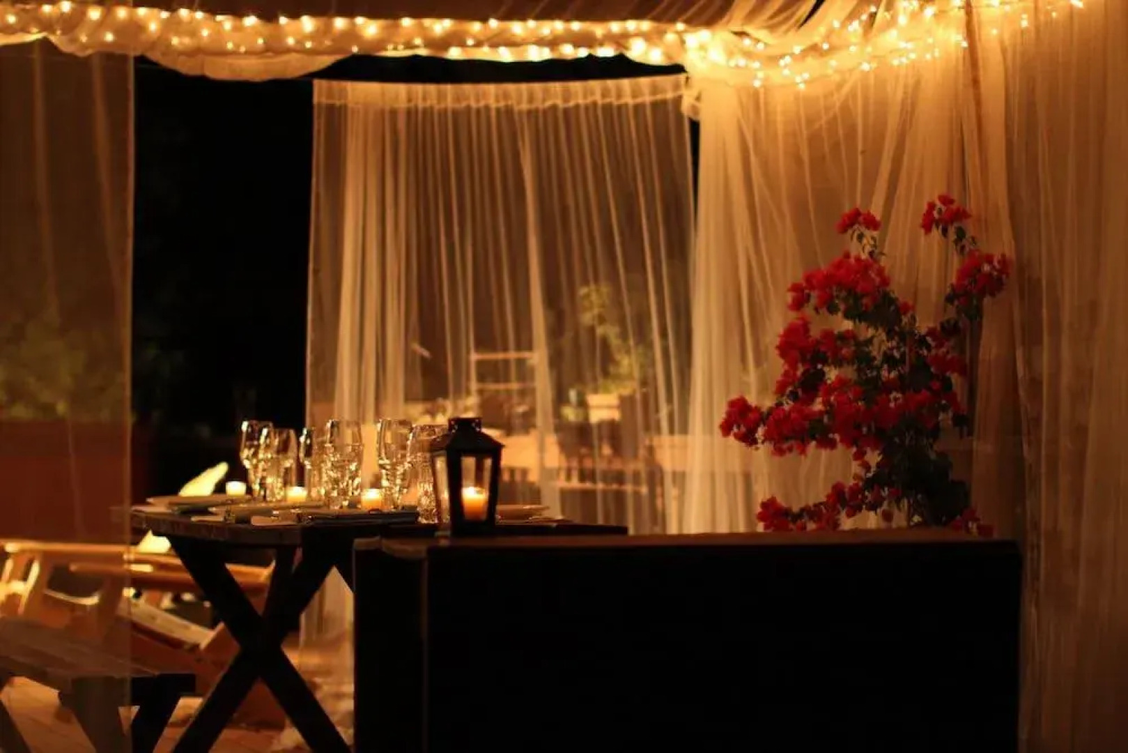 The Red Rooster Lodge