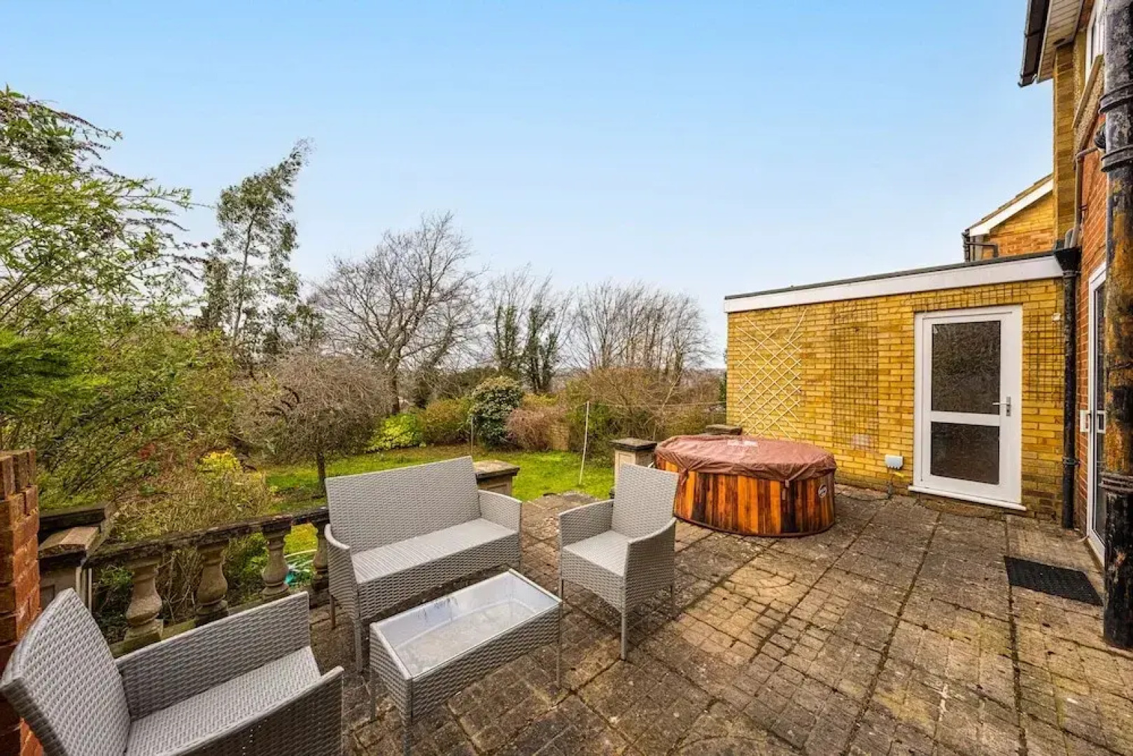 Pierocks Carver Entire House, Free Parking and Wi-fi in High Wycombe