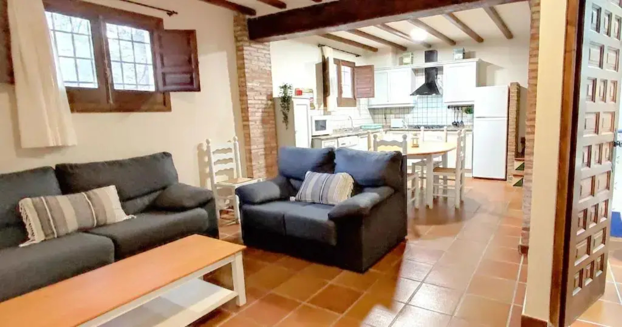 Masia de San Juan - castillo con piscina en plena Sierra Calderona