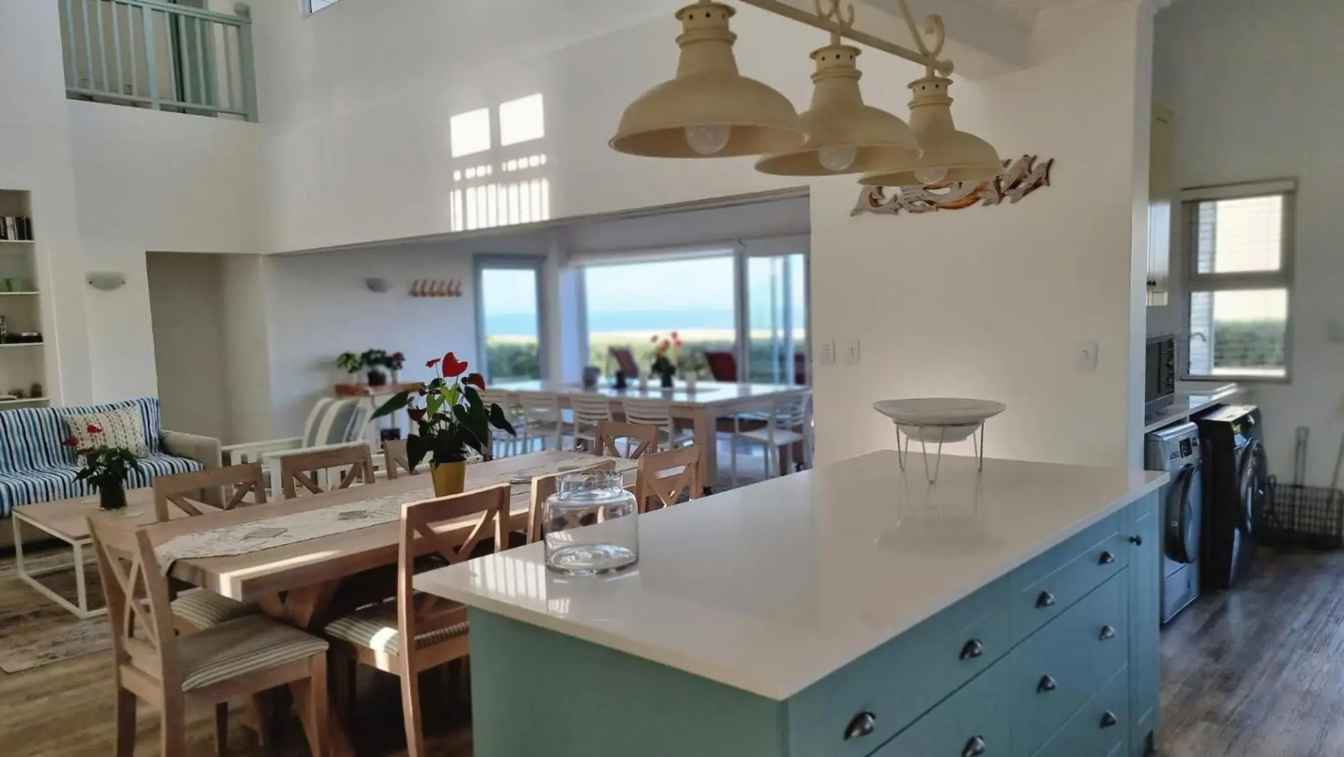 Beautiful Cottage Fantastic Beach