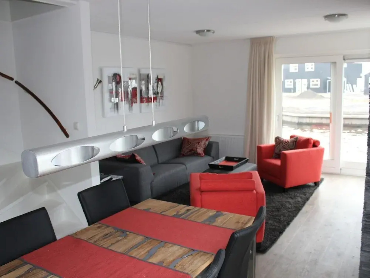 Comfortable Villa With Combi-microwave, Near Terherne