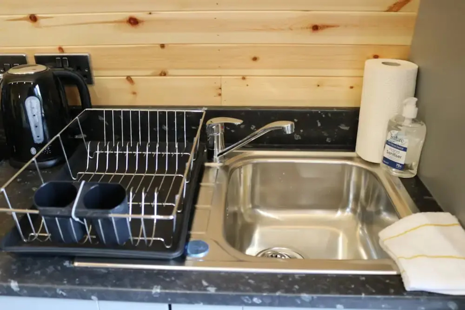 Glampods - 5 Berth Glamping Pod Elgin