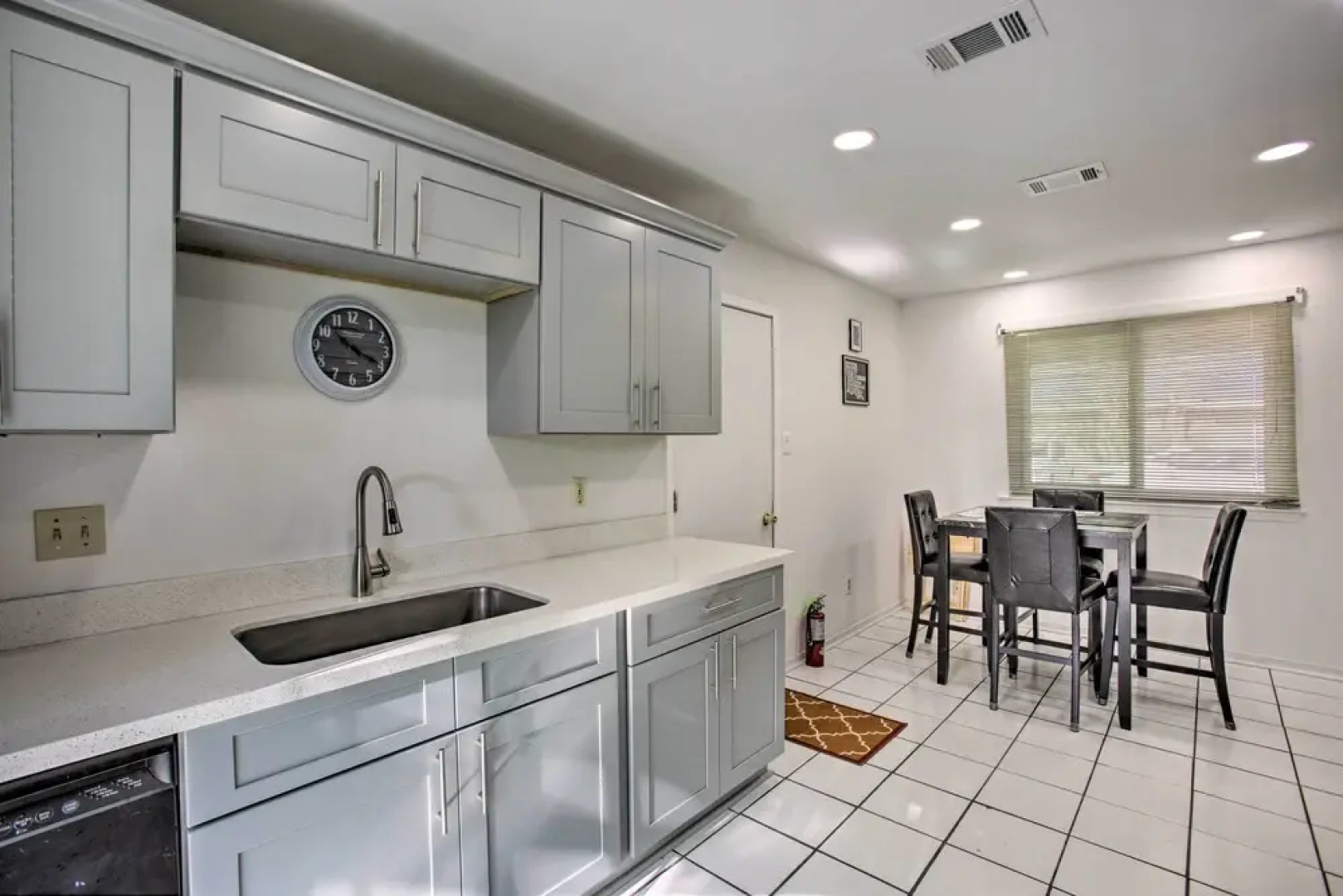 New! Laplace Townhome, 9 Mi to Lake Pontchartrain!