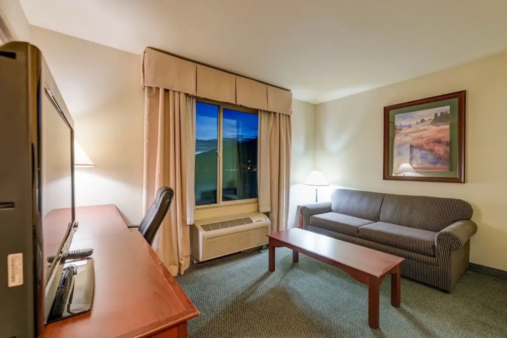 Days Inn & Suites Parachute