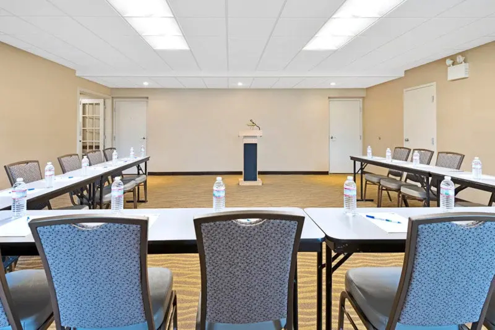 Comfort Inn Lancaster - Rockvale Outlets