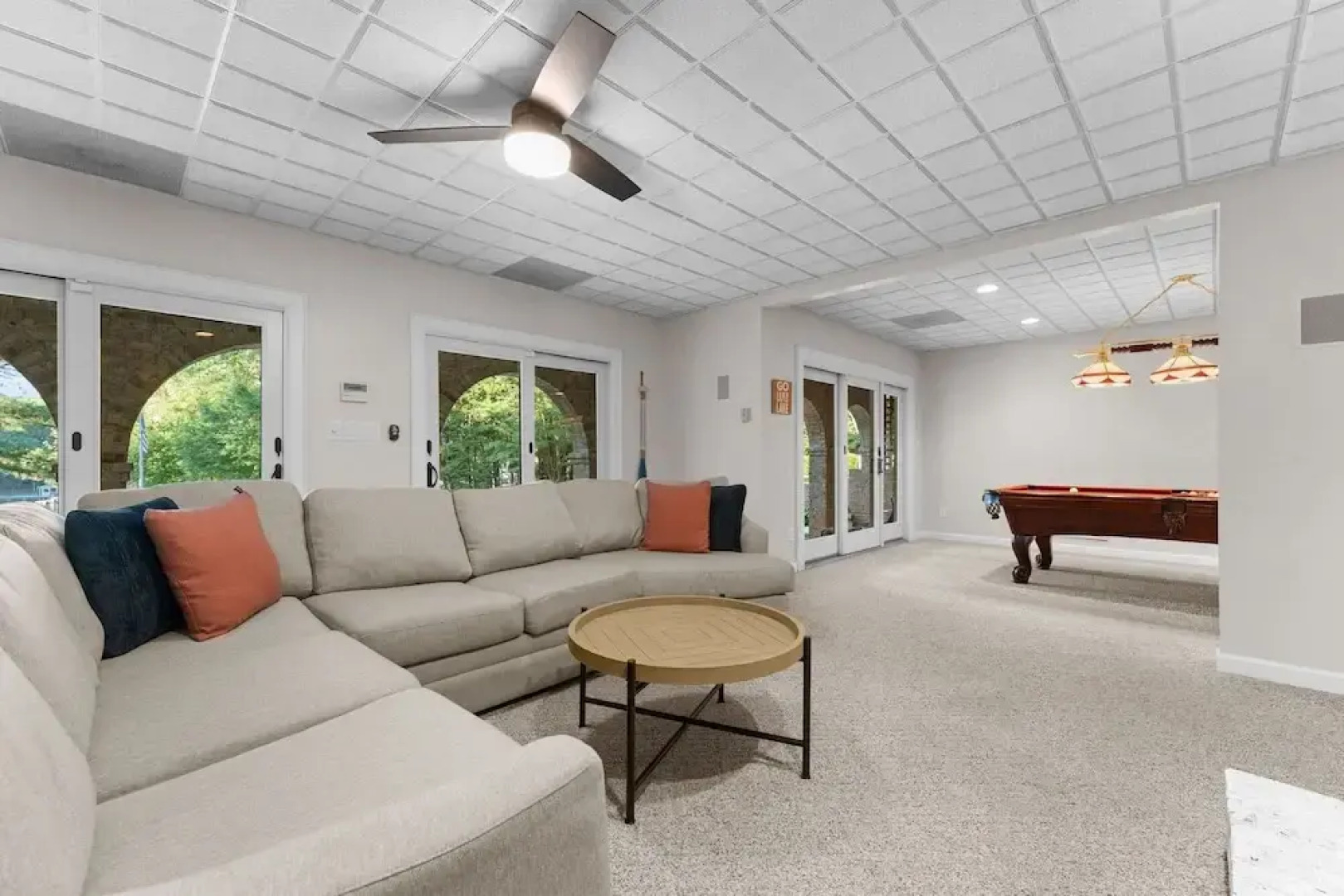 Shoreway Cove by Avantstay Waterfront Pool Dock