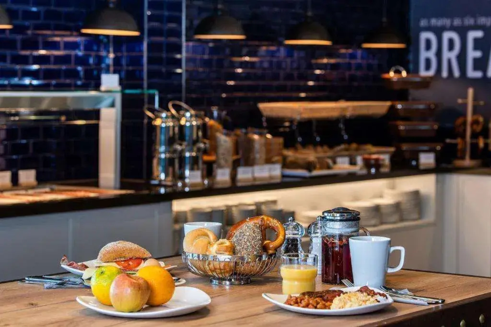 Отель Premier Inn Koeln City Centre