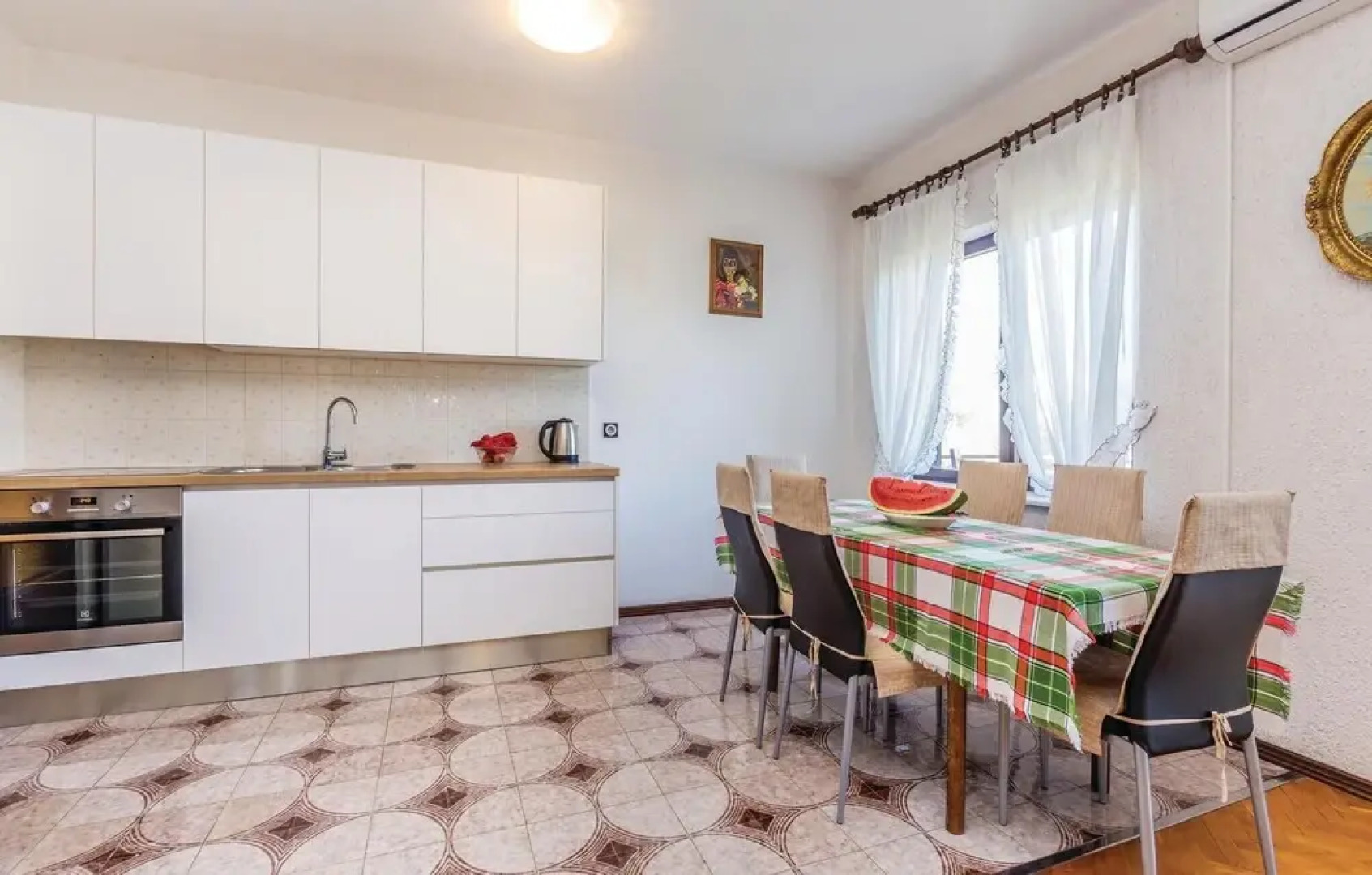 Stunning Apartment in Malinska With 3 Bedrooms and Wifi