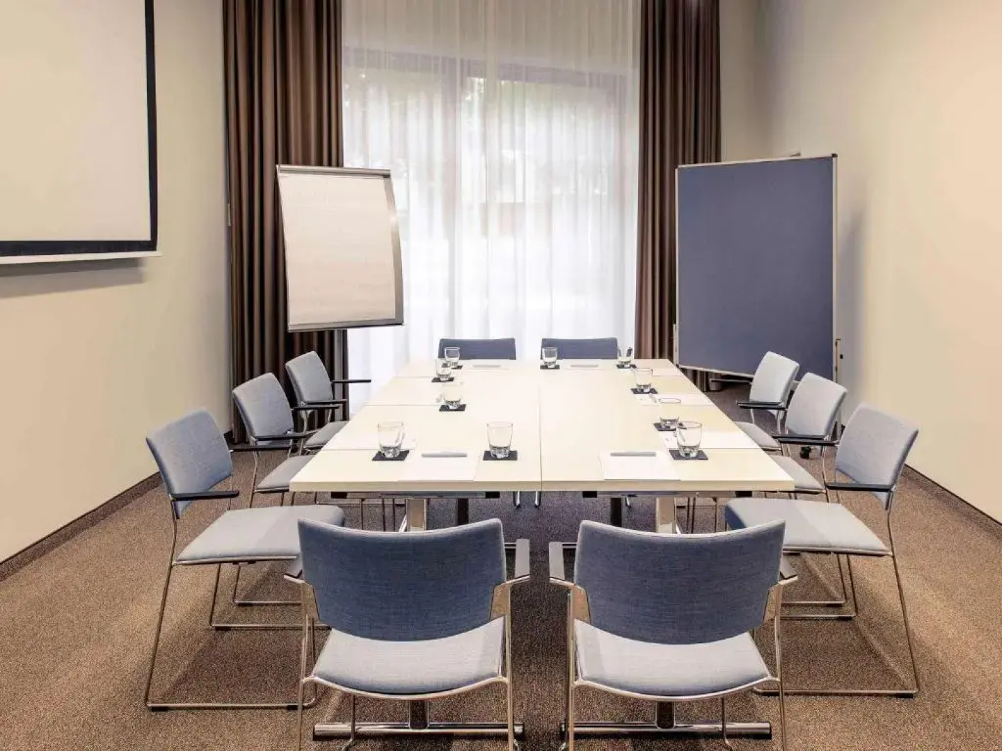 Отель Premier Inn Heilbronn City Centre