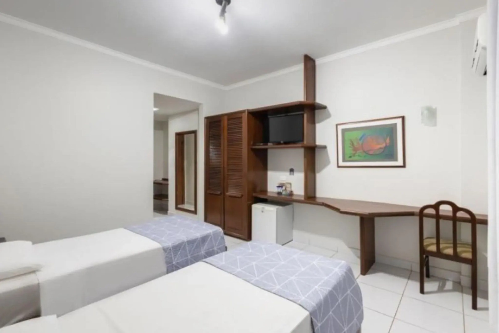 Bristol Exceler Plaza Hotel