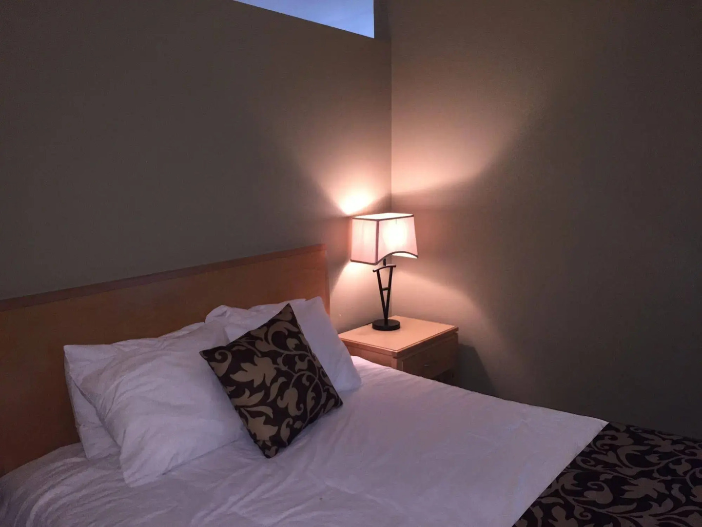 McNeills Inn on the Harbour Front