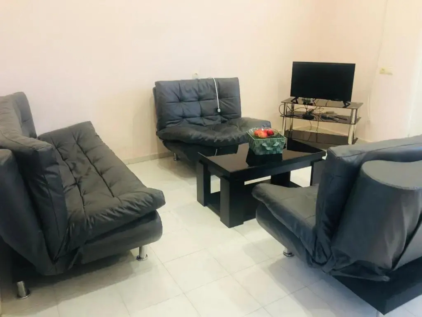 Old House Apartments