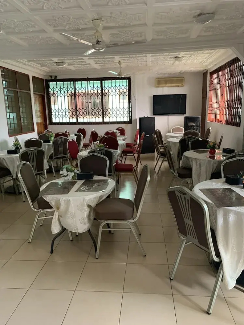Sovitel Hotel and Restaurant