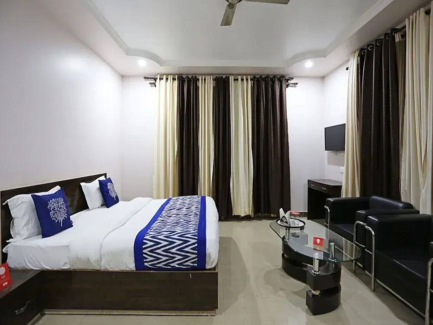 OYO 4635 Sheetal Hotel