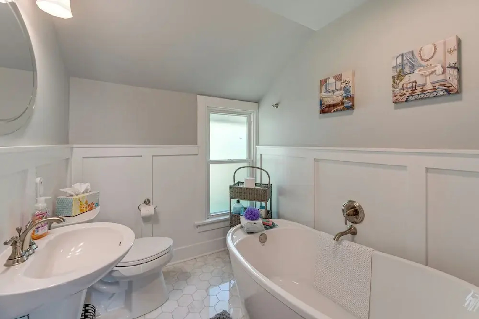Lake Geneva Family Gem w/ Fenced Dog Run!