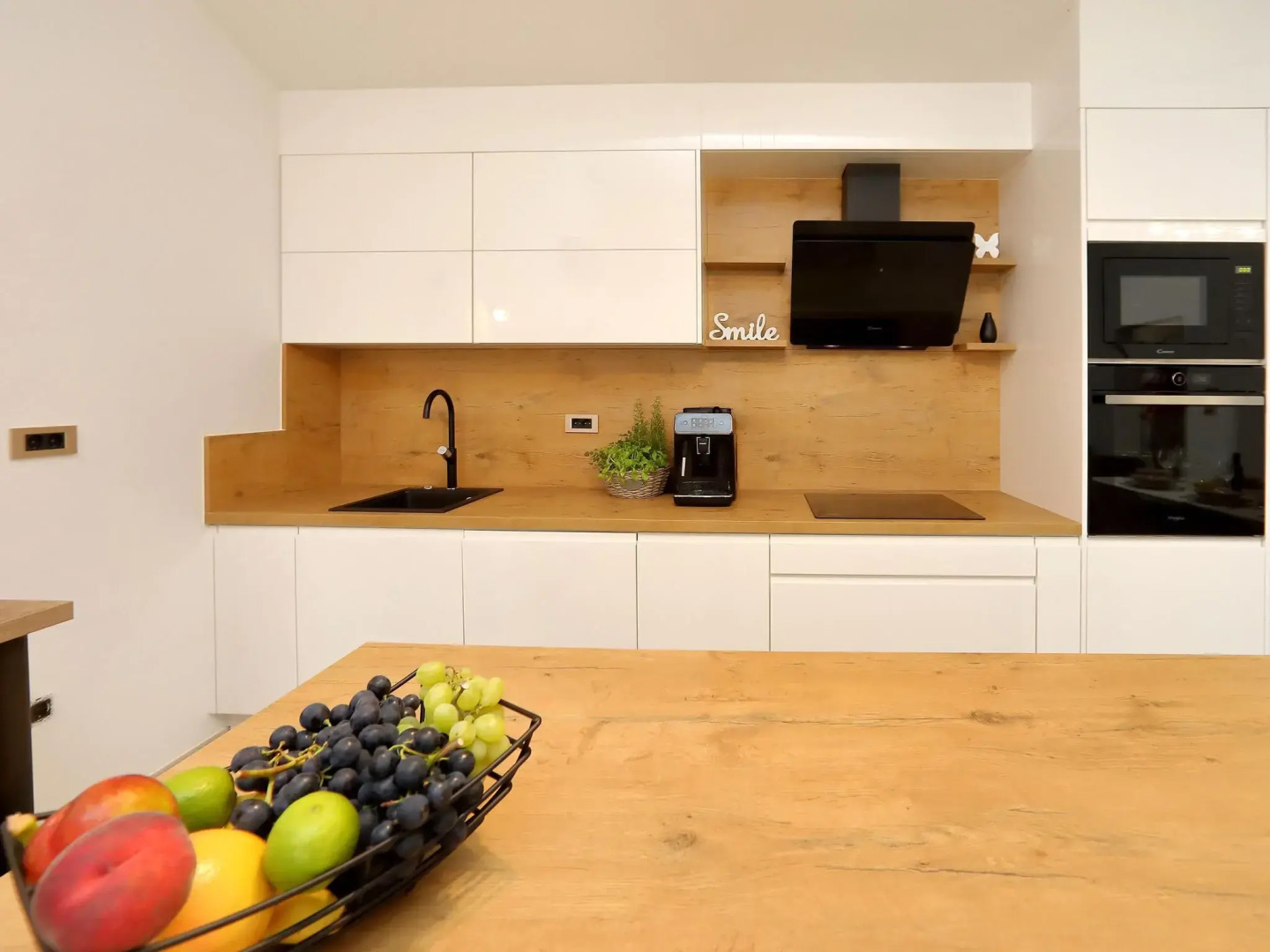 Amazing villa with pool and sea view surrounded by nature