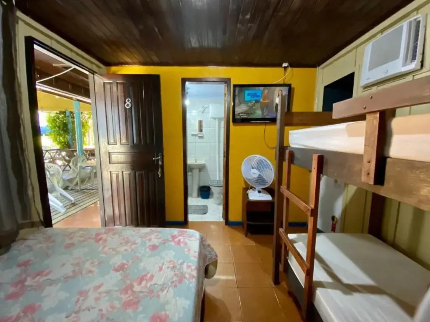 Tubarao Pousada & Camping