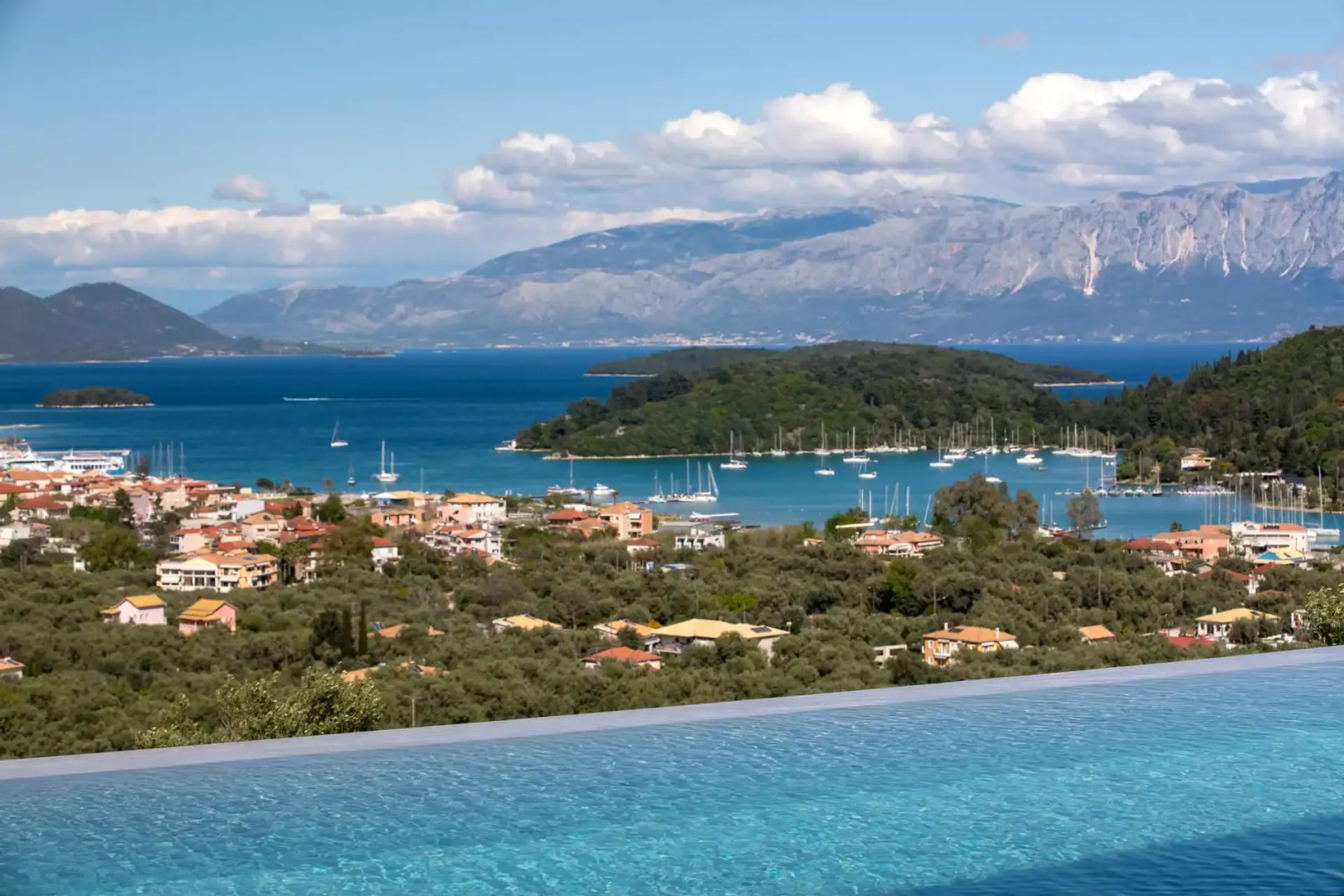 Pothos - Afroditi Villas Collection