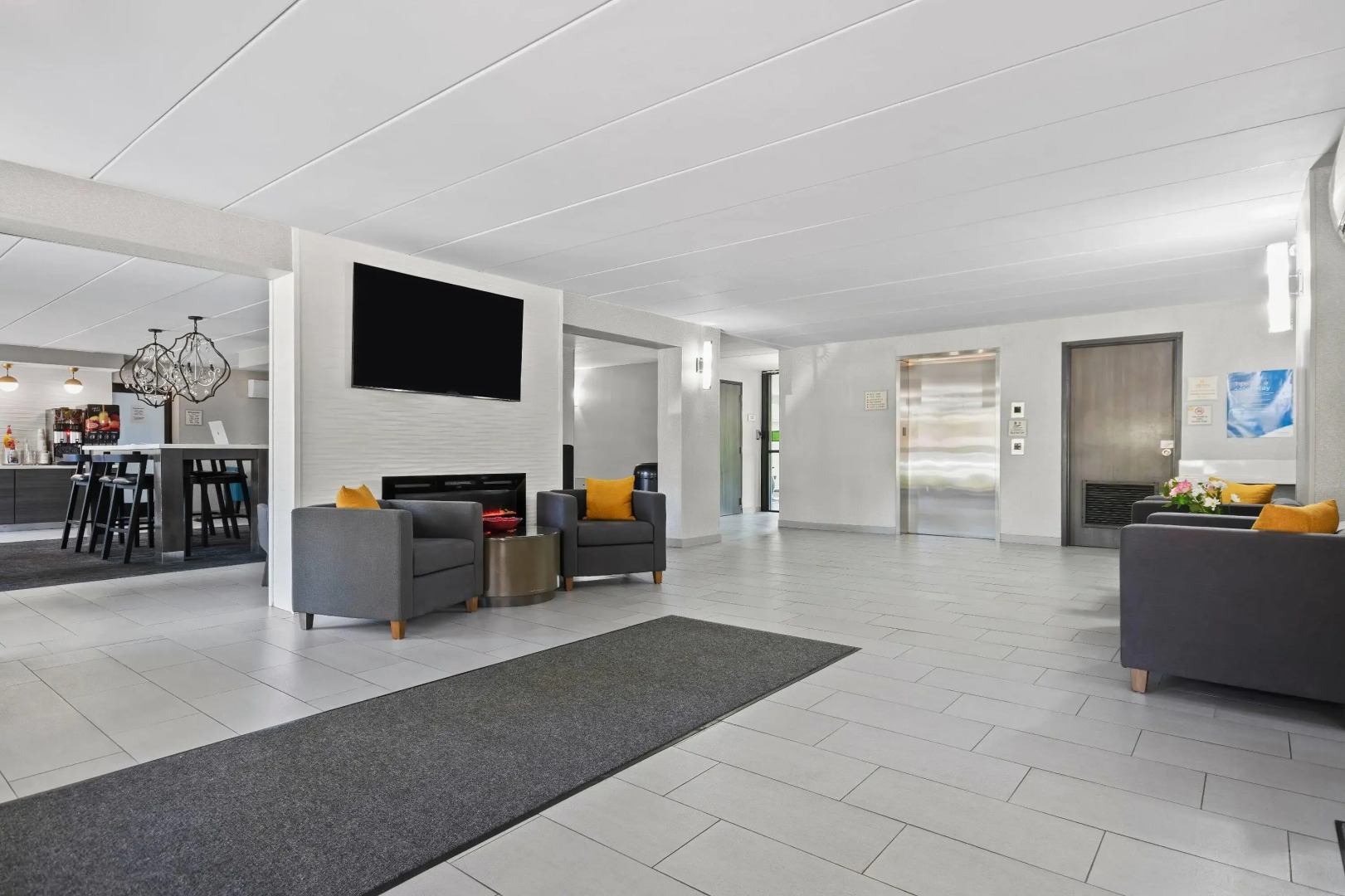 La Quinta Inn & Suites by Wyndham Sturbridge