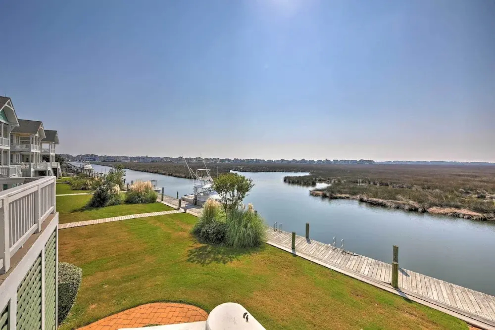 Manteo Waterfront Resort Home w/ 30-ft Dock!