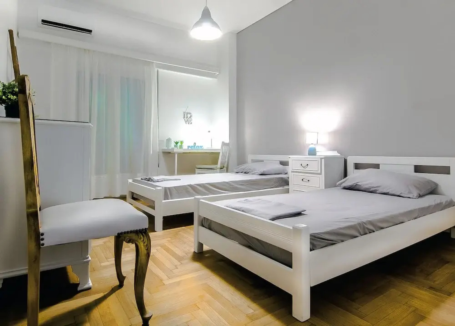 Charming 2 bdr apt next to Piraeus port