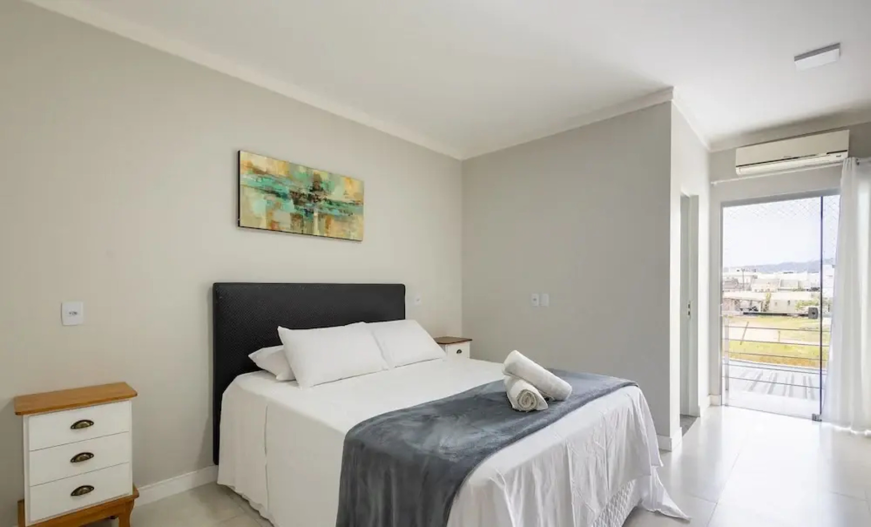 House With Pool and Barbecue Ekd0397