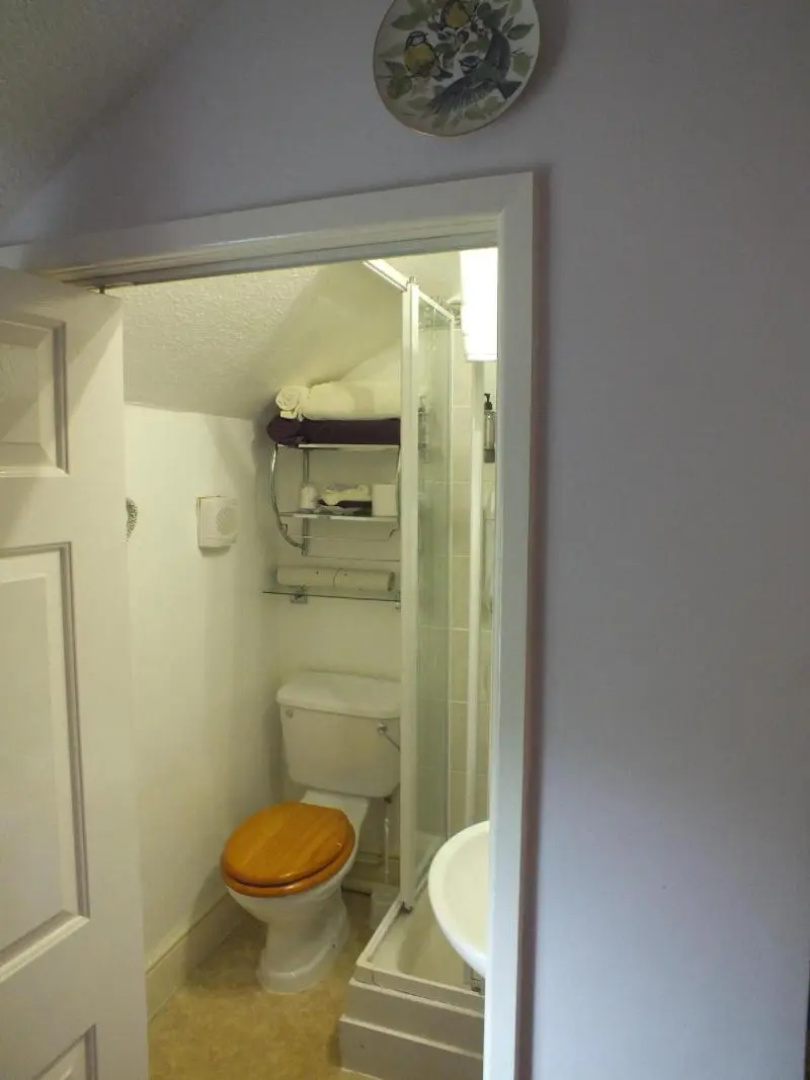 Glan Heulog Guest House