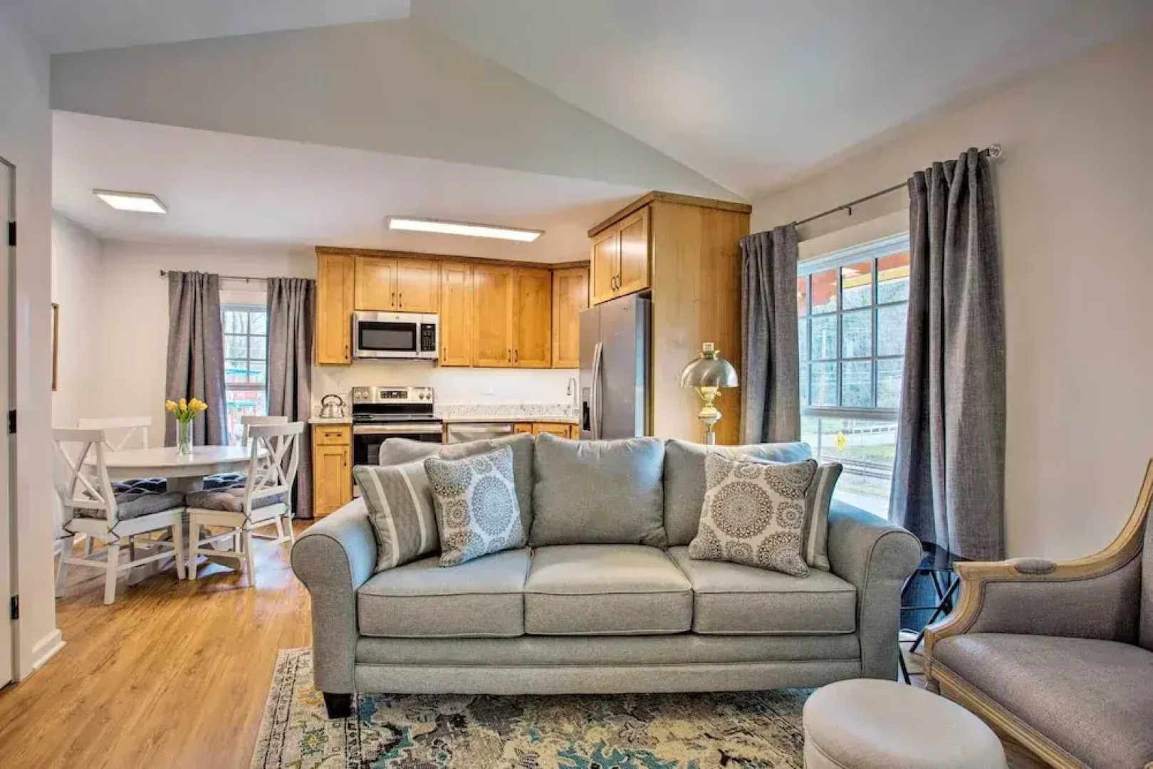 Walk to Dining: Saluda Main Street Retreat!