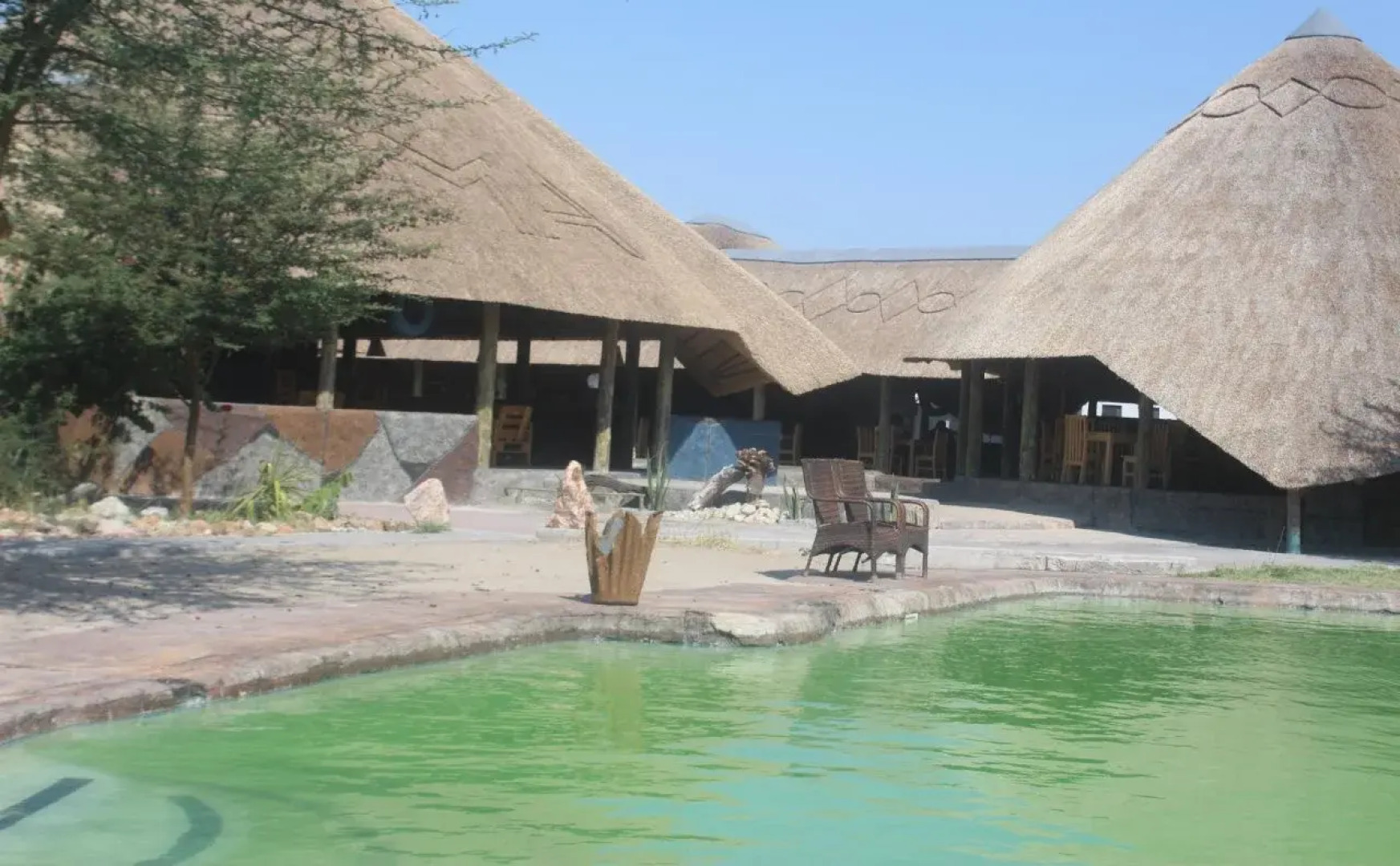 Pelican Lodge and Camping