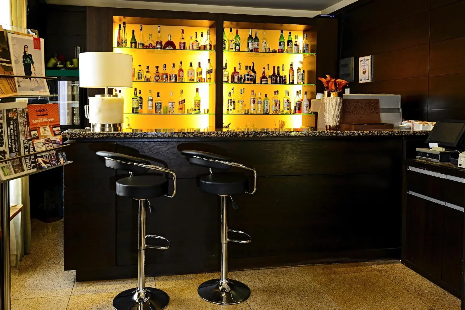 Rosslyn Central Park Hotel