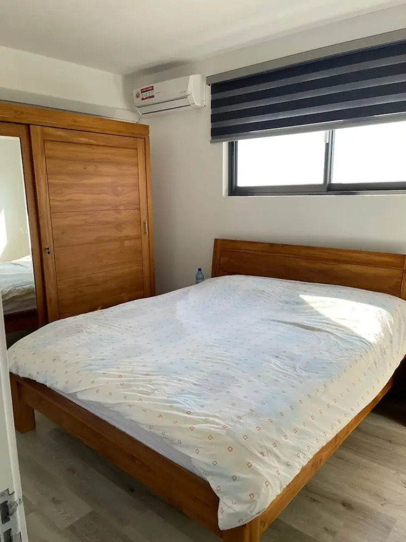 Impeccable Luxury 3-bed Apartment in Albion