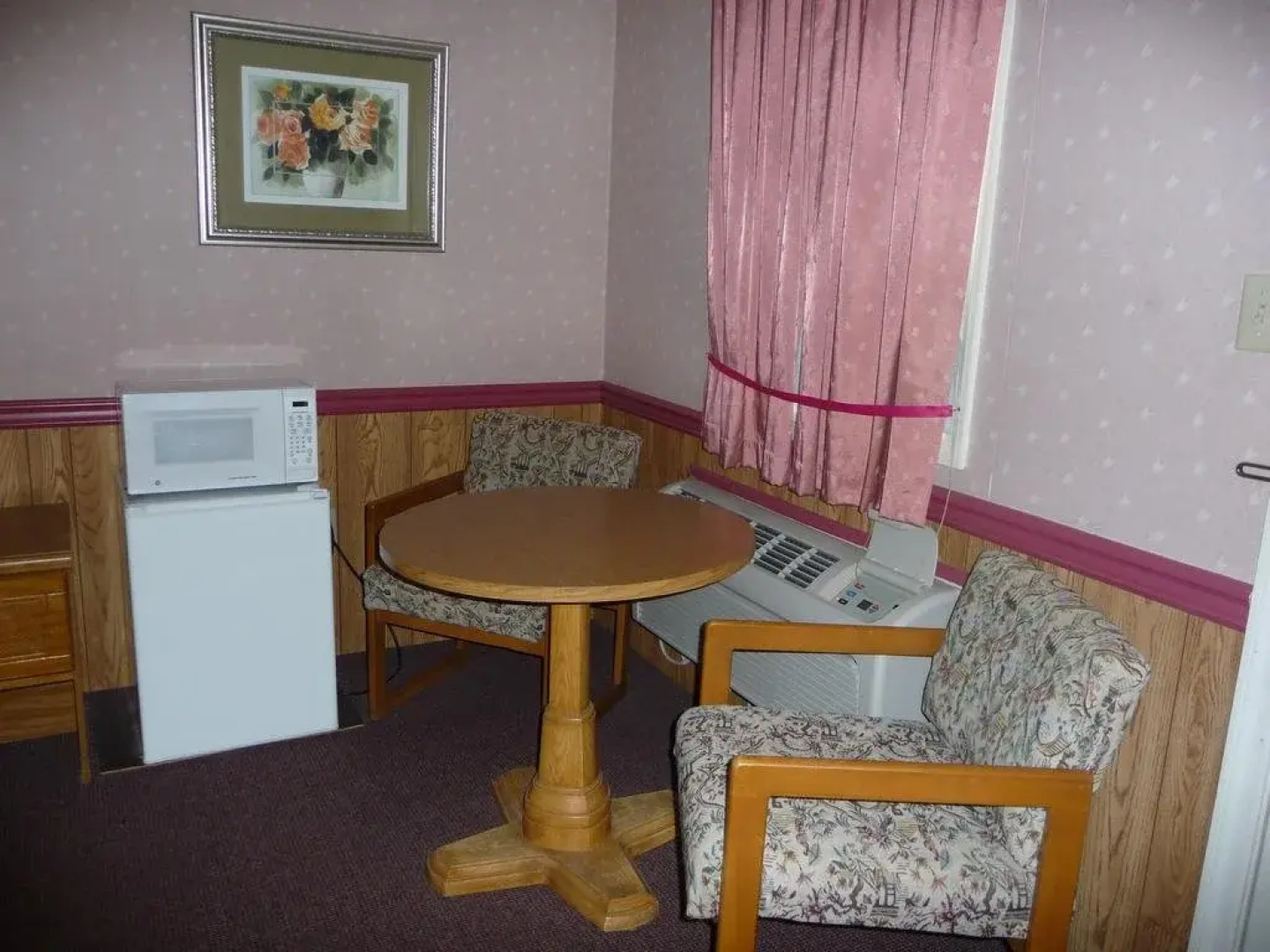 Red Rose Motel