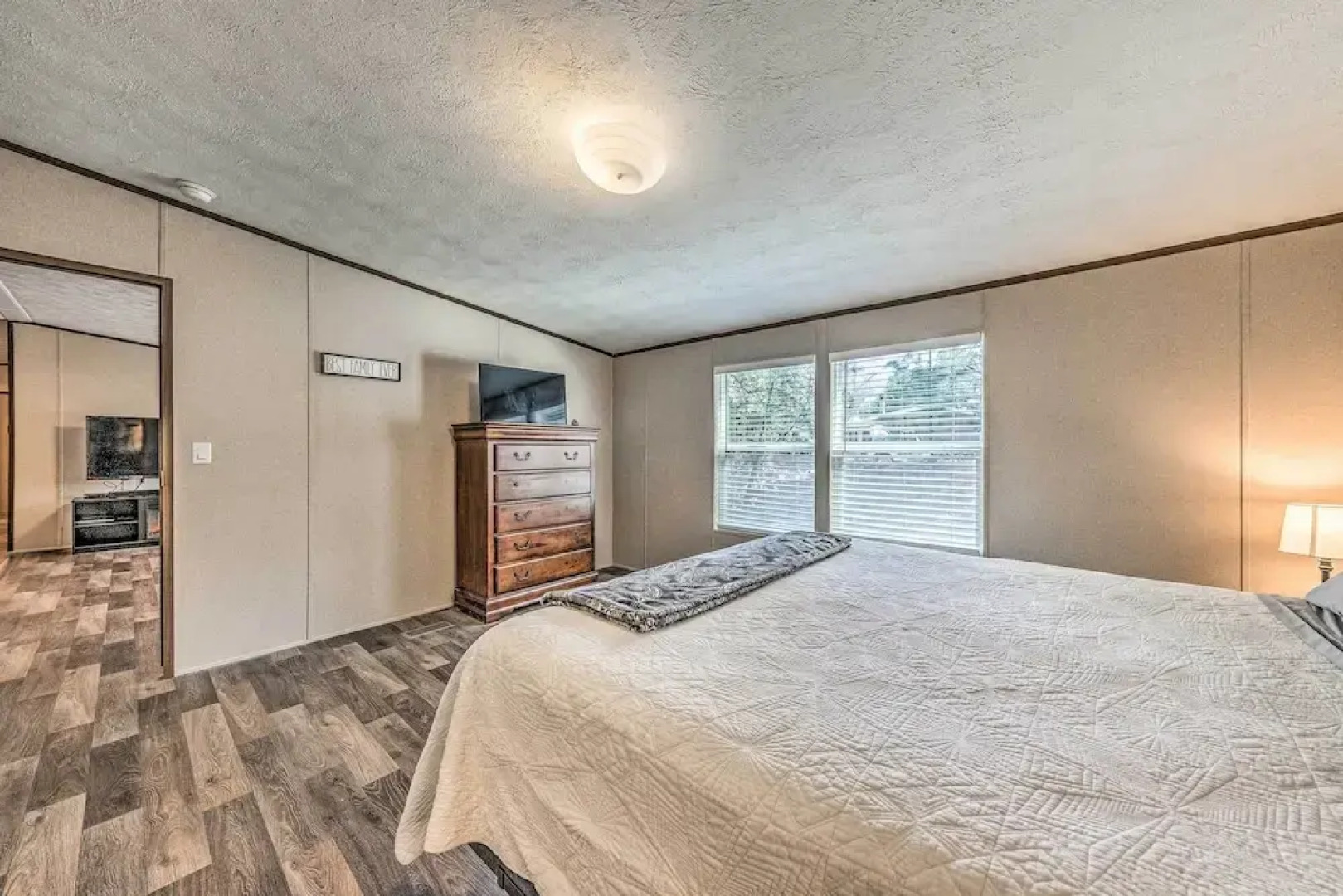 Ruidoso Home Near Golfing, Hiking & Shopping