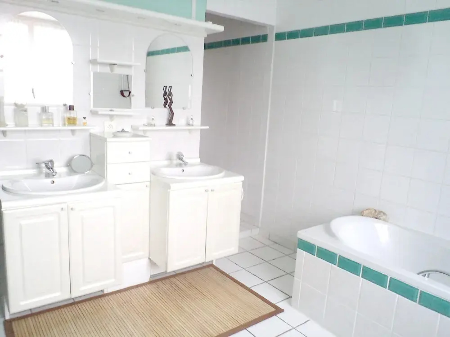 House With 2 Bedrooms in Chenevelles, With Enclosed Garden and Wifi