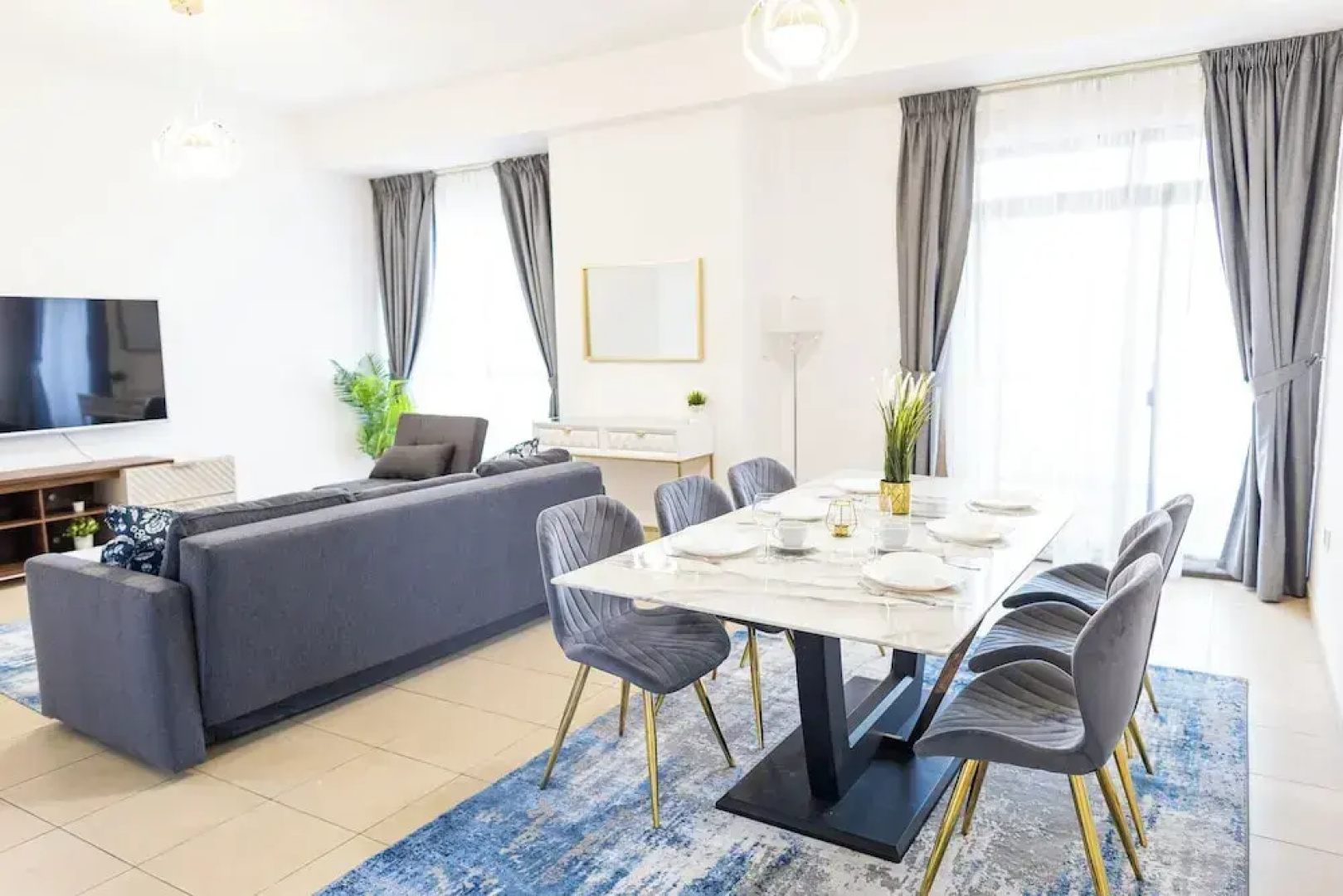 HAPPY SEASON I Amwaj apartment