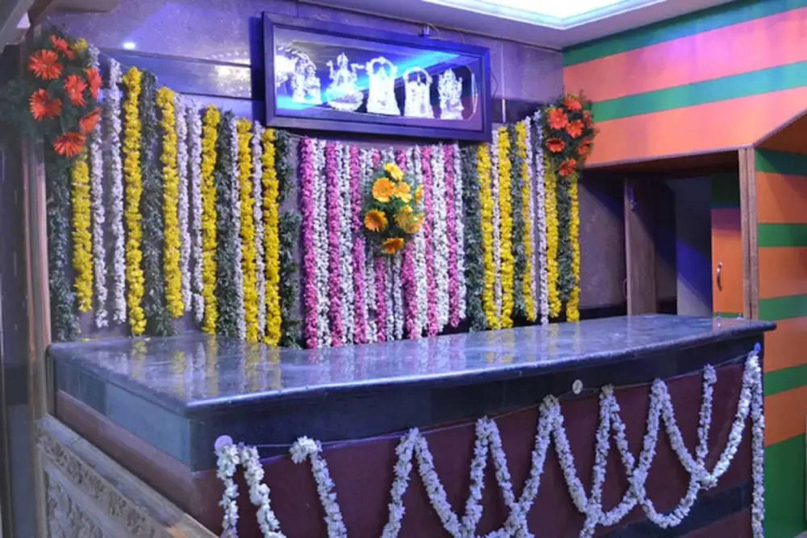 Aadrustam Residency