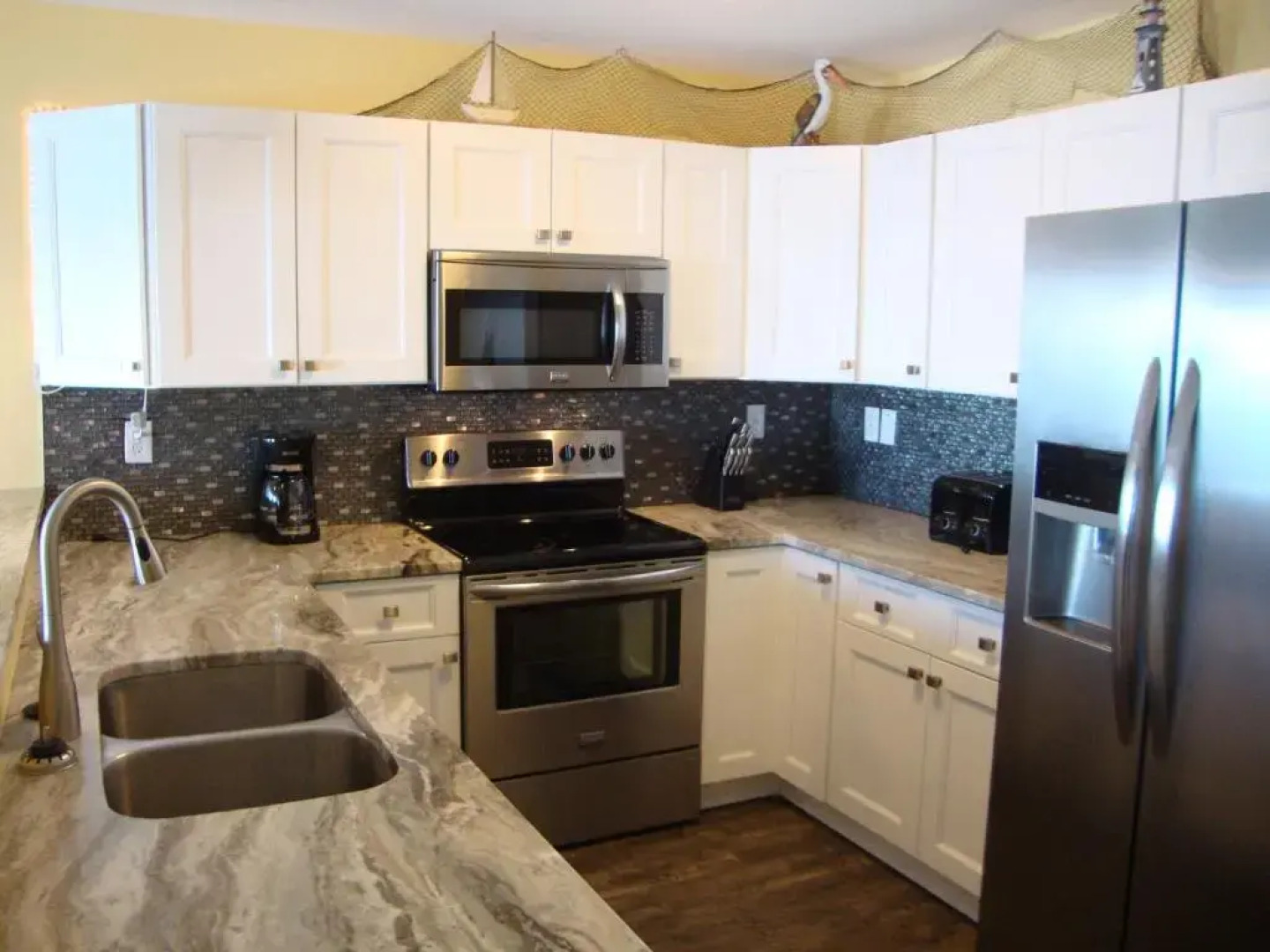 Put-in-Bay Waterfront Condo #204