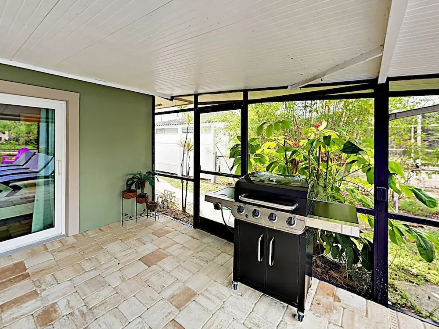 5019 Pelican Blvd Home