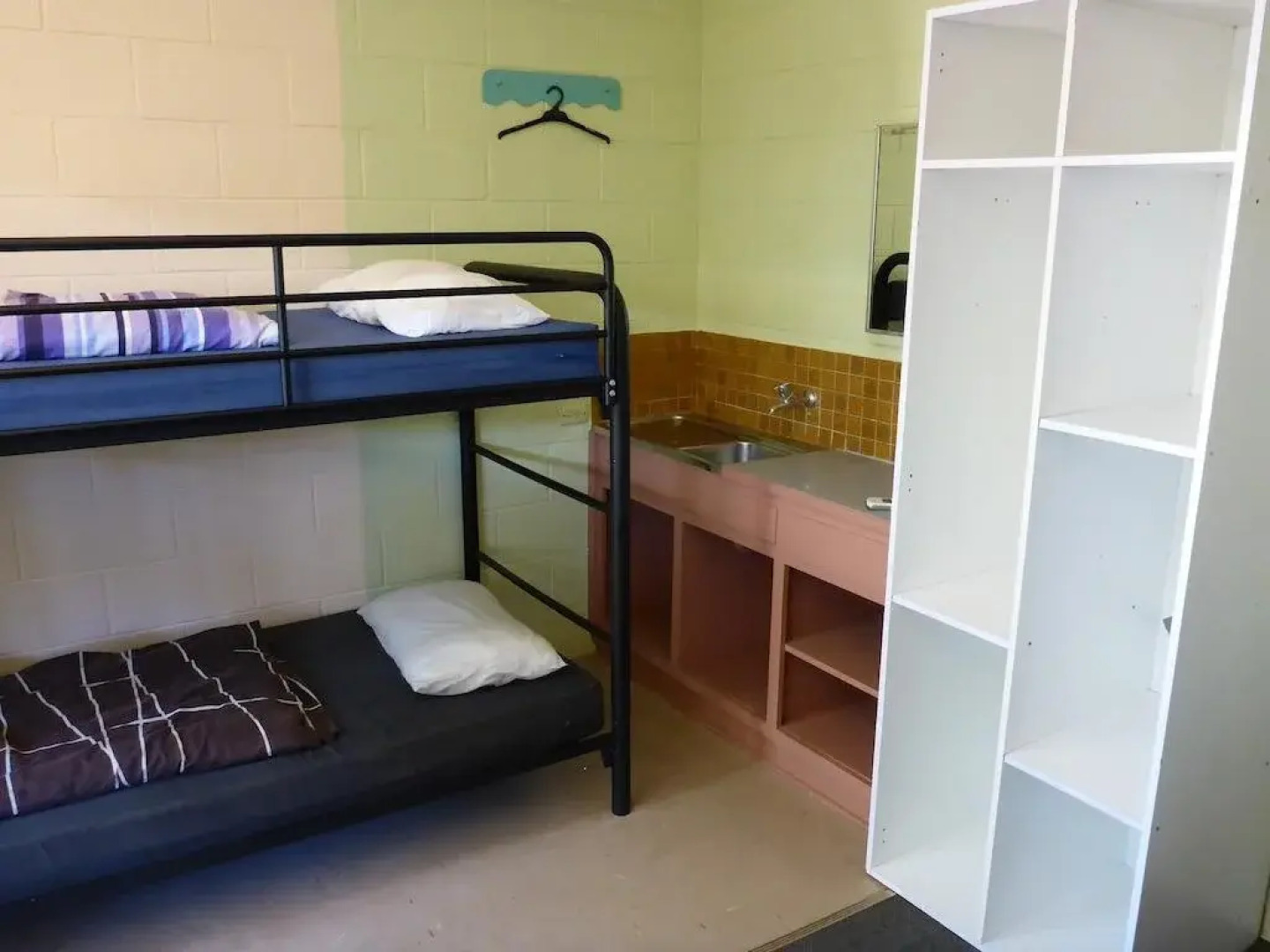 Alice's Secret Travellers Inn