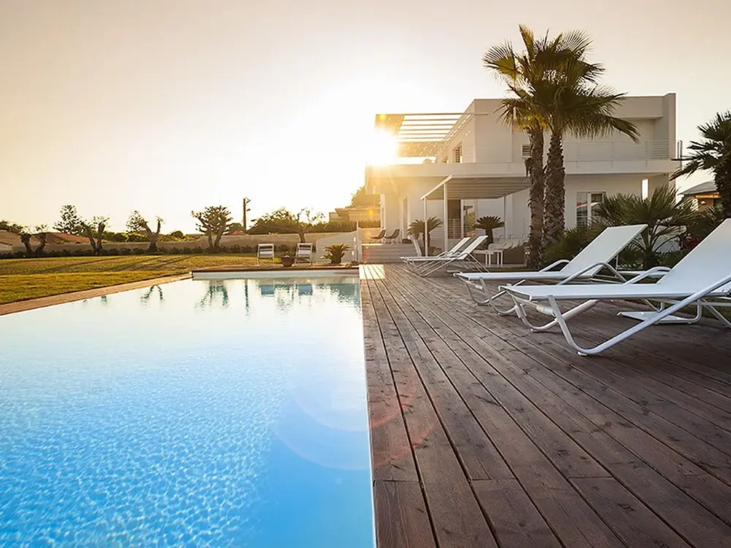 Villa with Private Swimming Pool & Hot Tub near Sea, Modica