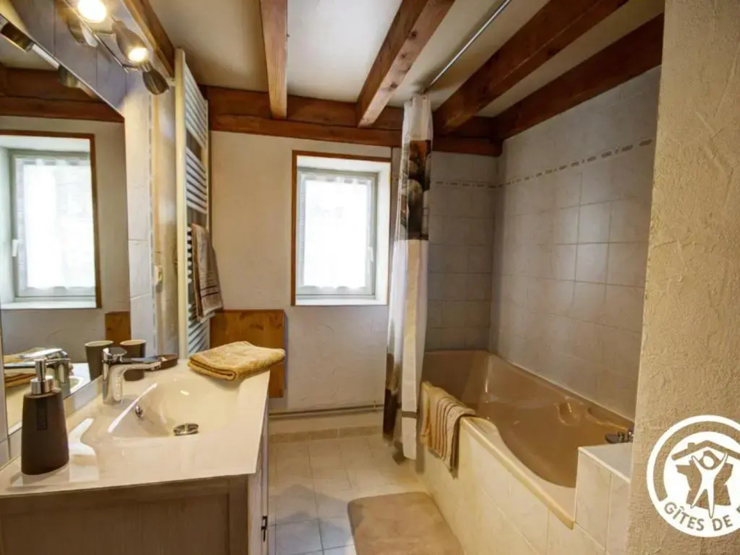 Gîte Pralong, 3 pièces, 4 personnes - FR-1-496-117