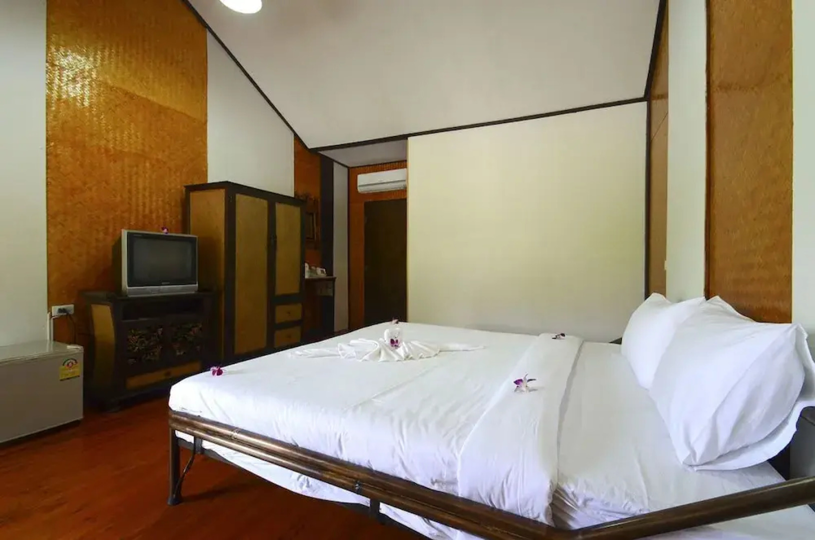 River Kwai Botanic Delight Resort