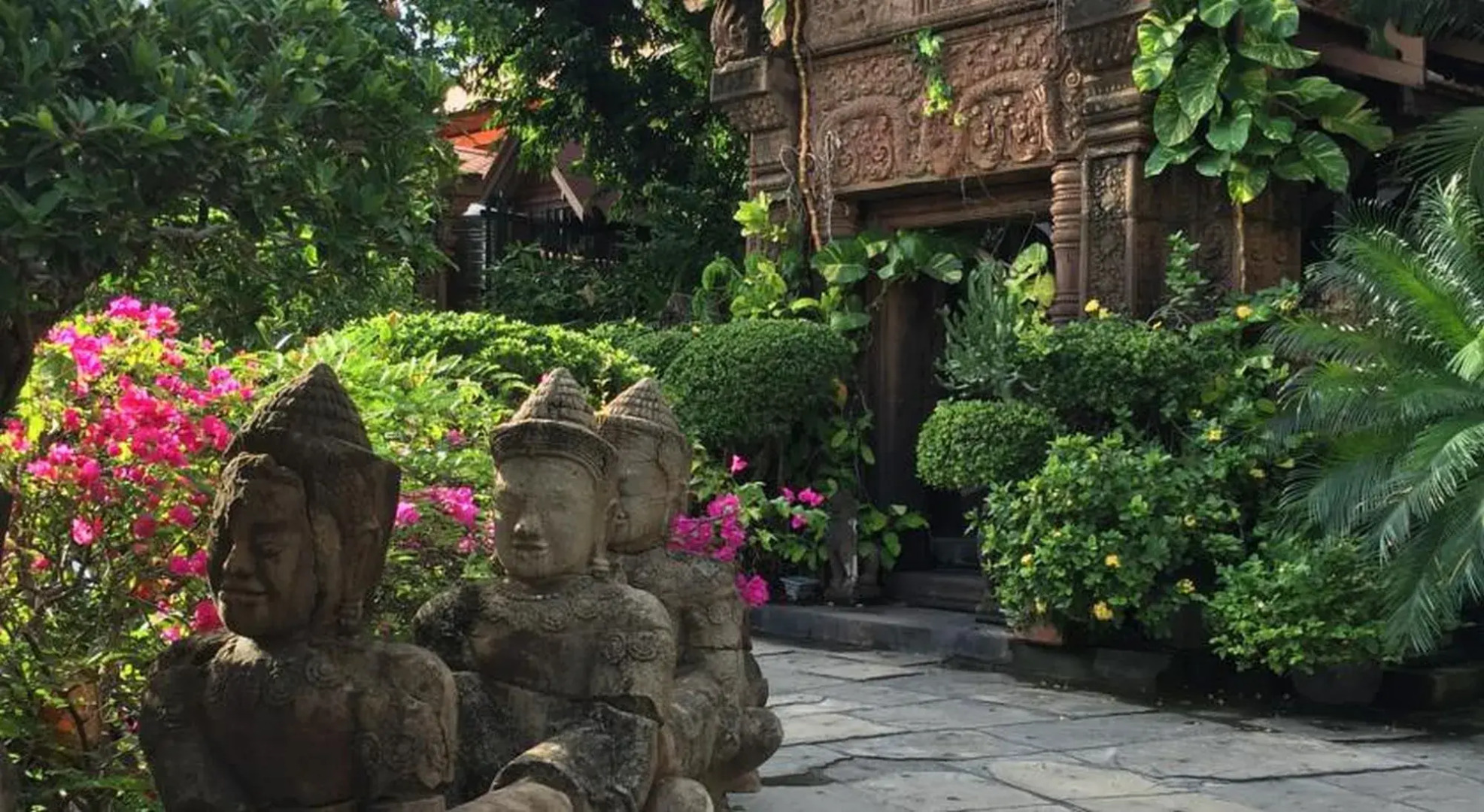 White House Beach Resort And Spa