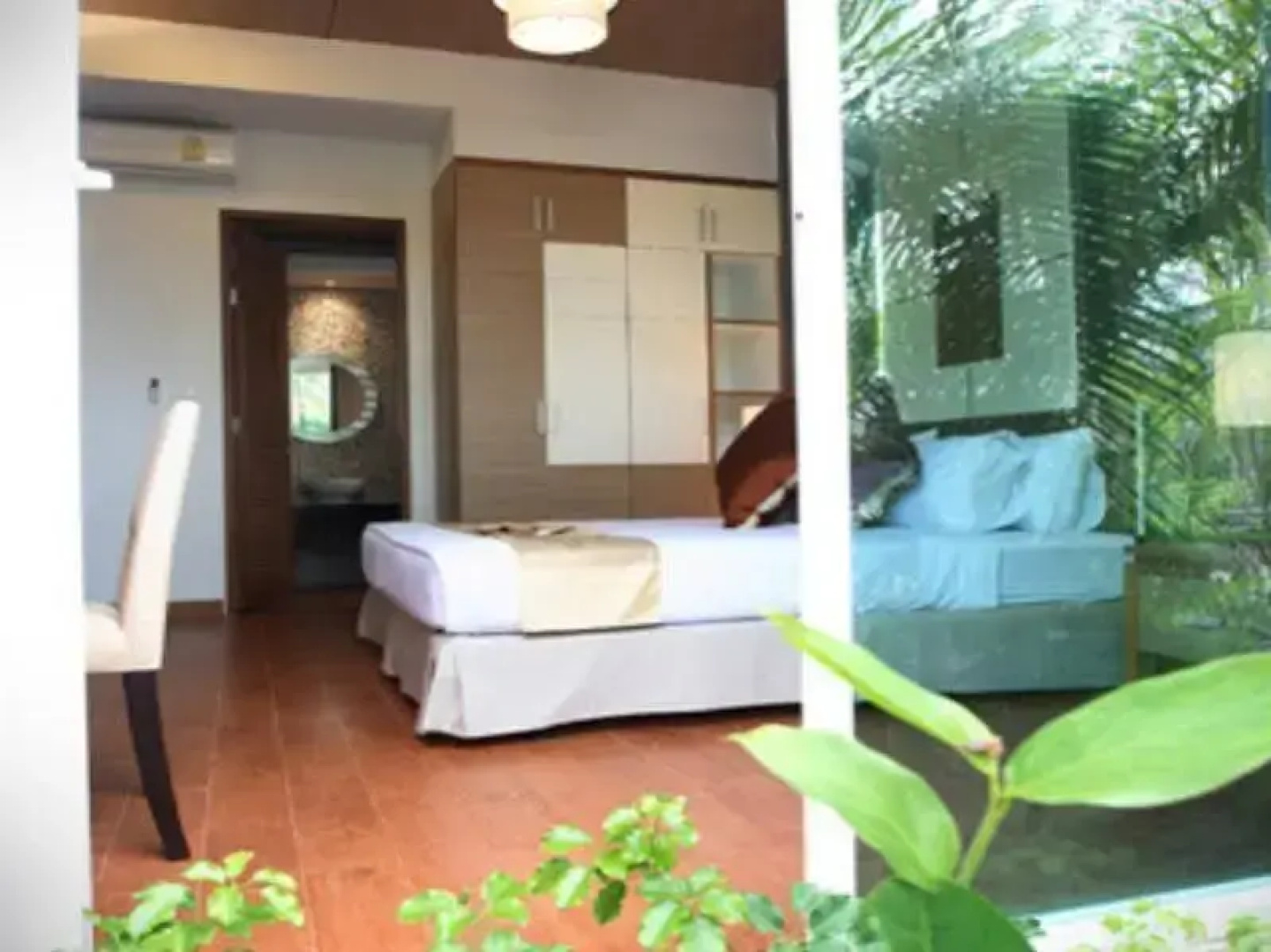 Tachawan Resort & Restaurant